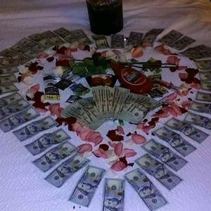 Meet your Posher, Celia